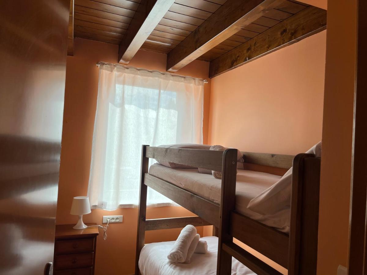 Casa De Poble Acollidora,Amb Llar De Foc, Villa Бур-Мадам Екстериор снимка